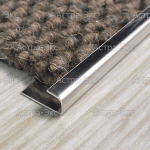Окантовочный профиль UN для ковровых и виниловых покрытий из нержавеющей стали